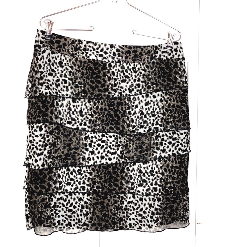CHAPTER ONE ANIMAL PRINT TIERED SKIRT (0952)